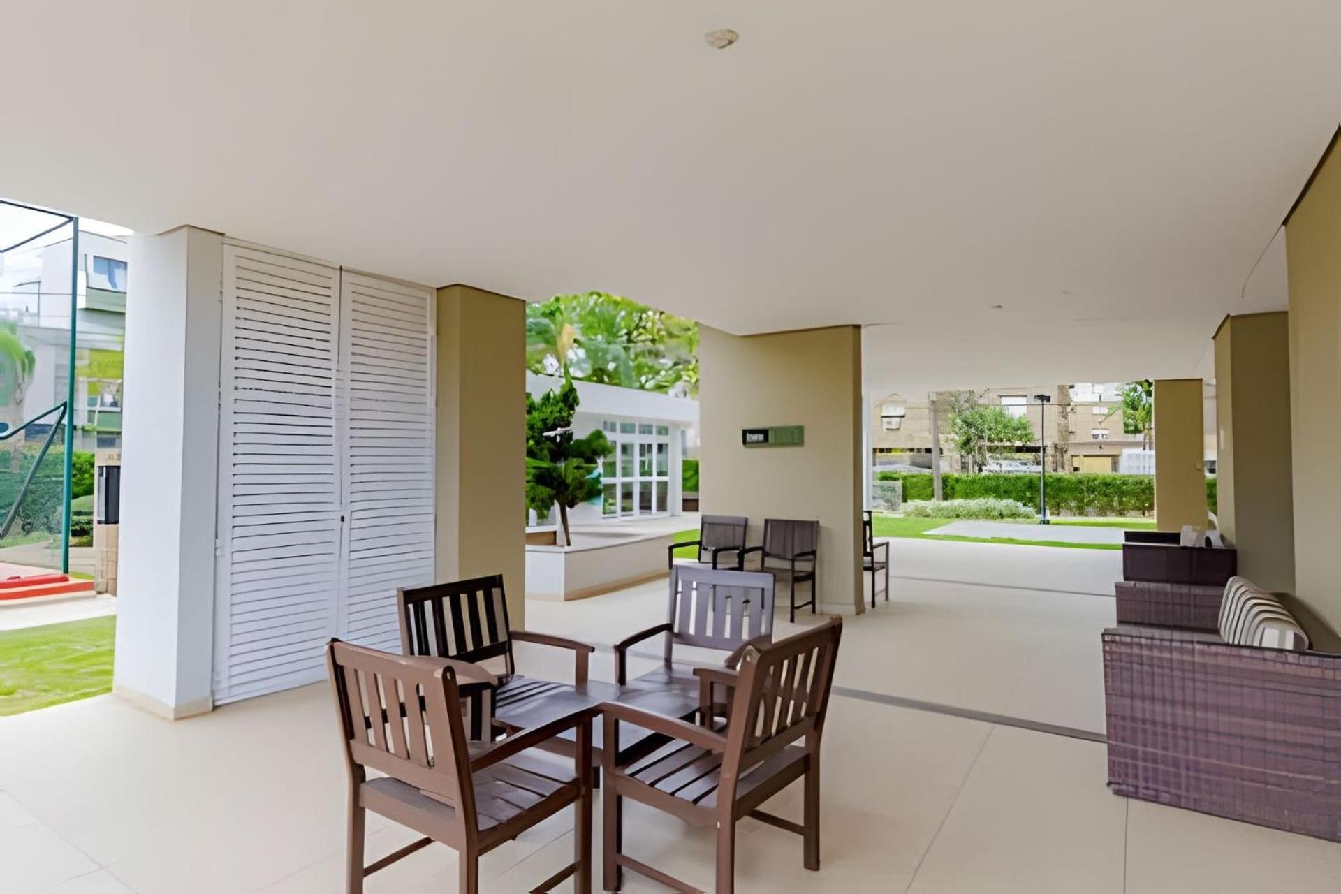 Apartamento Espacoso & Aconchegante - 3 Quartos C/ Ar Condicionado - Ate 12 Pessoas